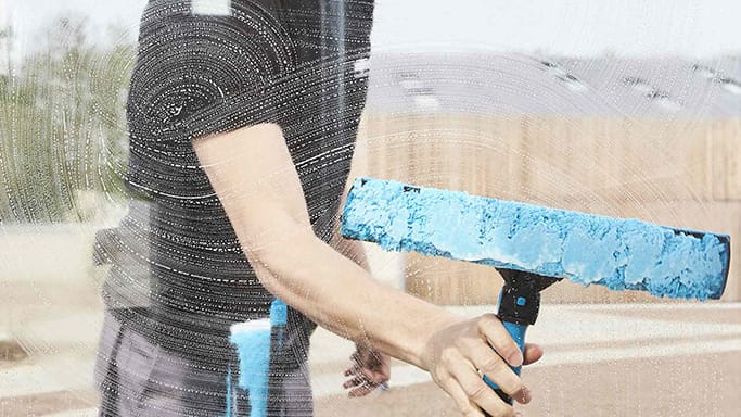 top 5 dịch vụ lau kính tốt nhất tại tphcm