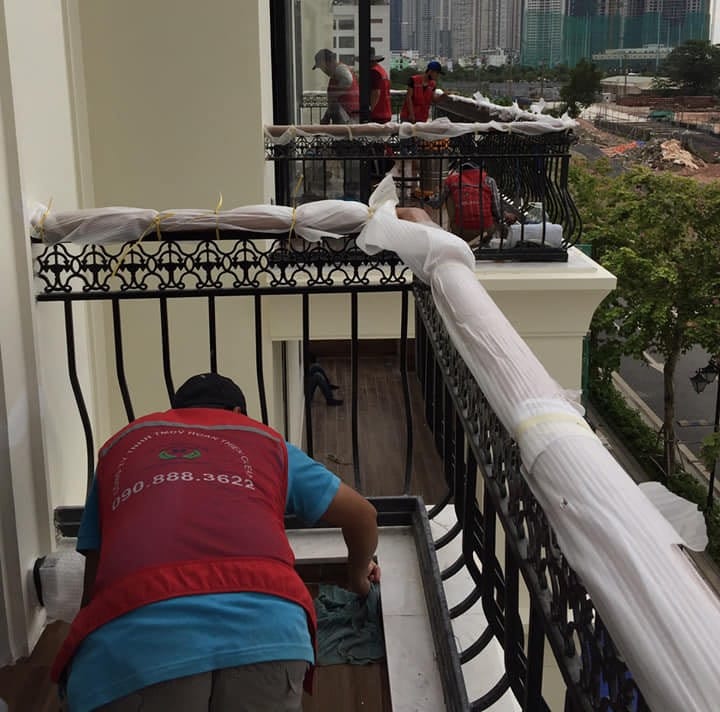 dịch vụ vệ sinh tòa nhà chuyên nghiệp